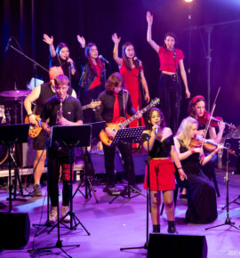 283477959_3273000749692916_7548991058313334534_n2 La ContraOrquestra aixeca tot el públic de Calafell